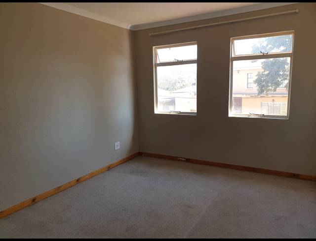 3 BEDROOM APARTMENT RENTED IN FLORENTIA